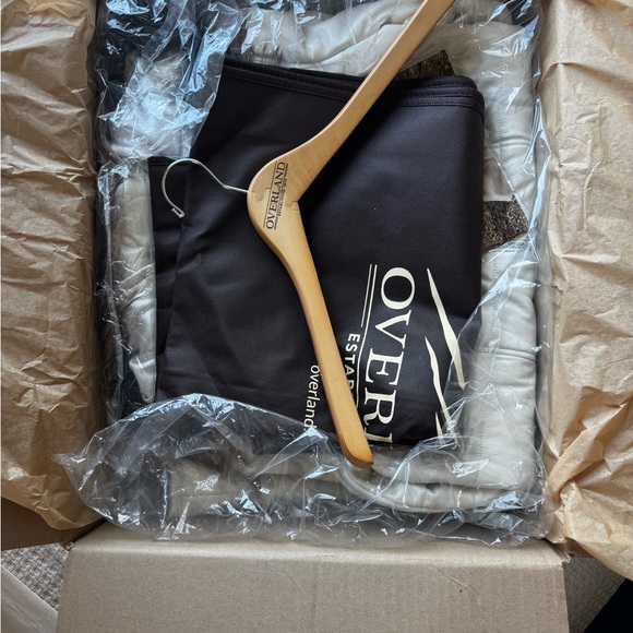 Elegant Cream Quilted Coat with Sheepskin Fur Trim - Picture 7 of 7